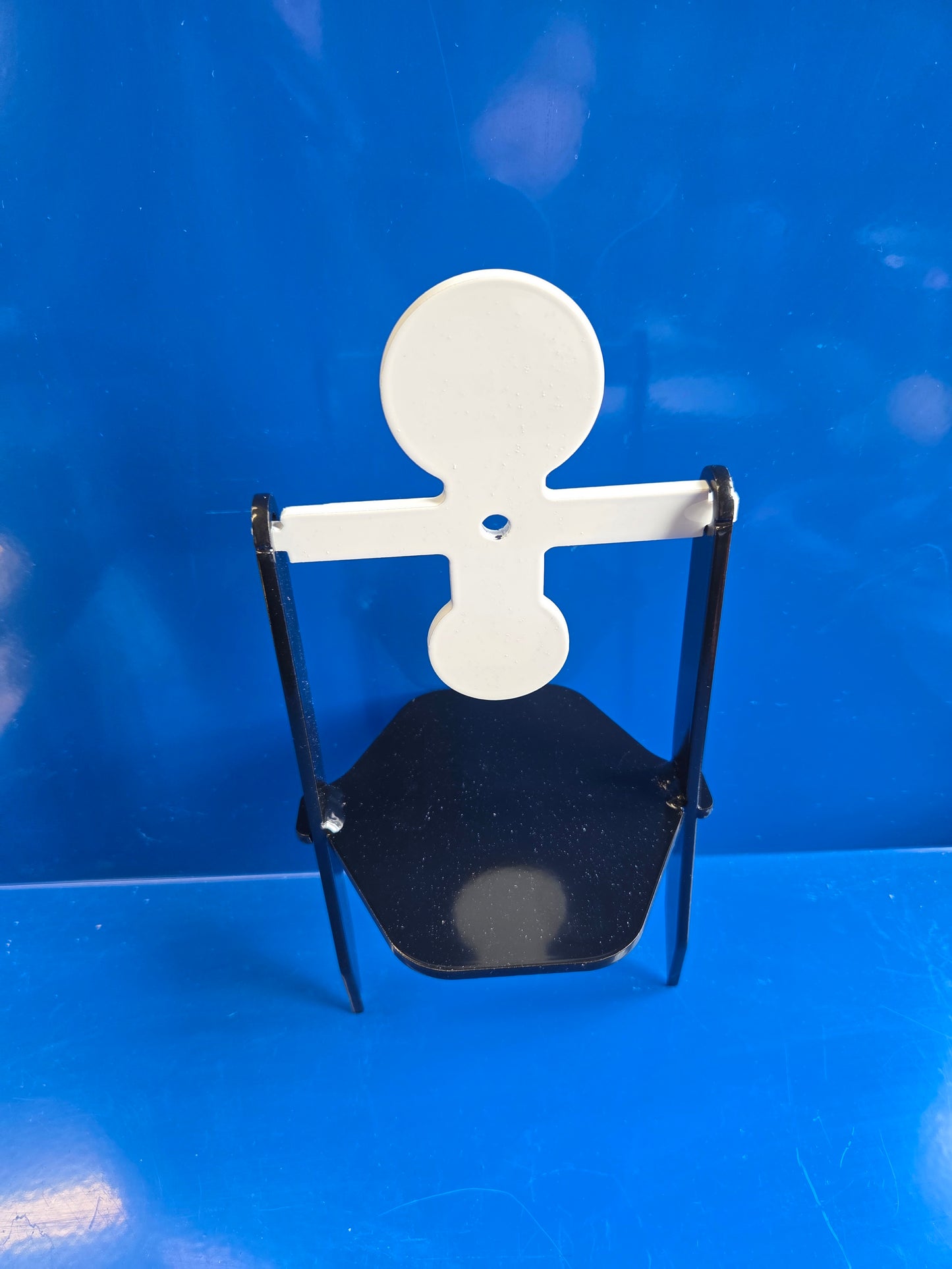 Spinning target