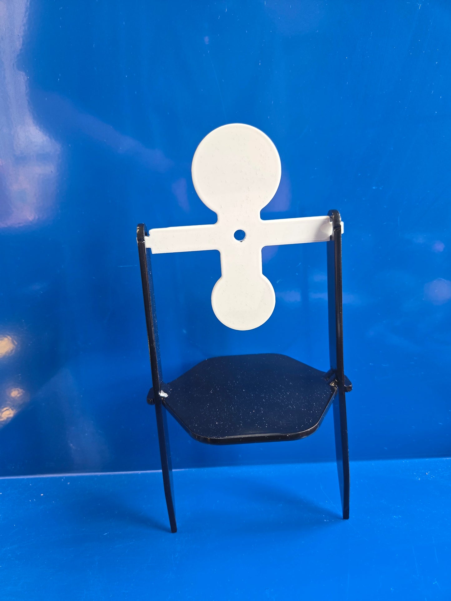 Spinning target